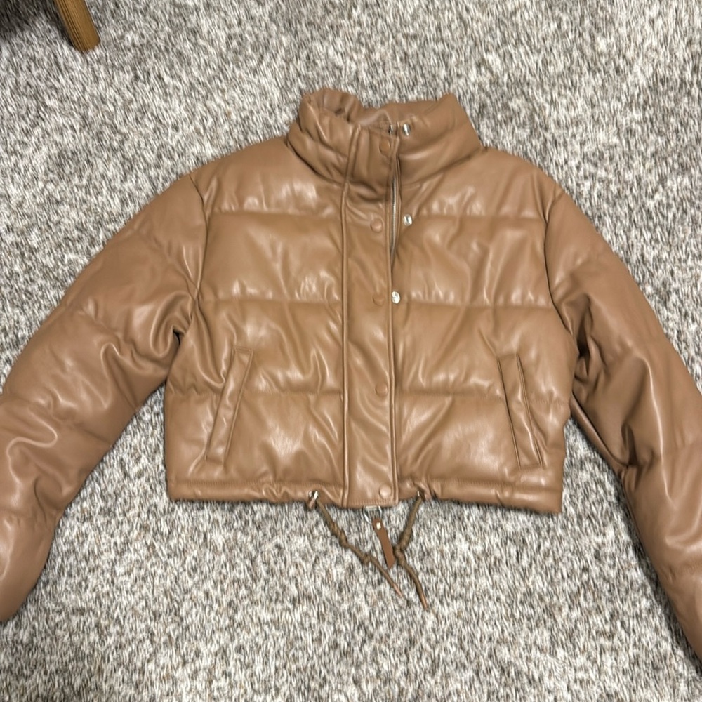 Faux leather cropped jacket